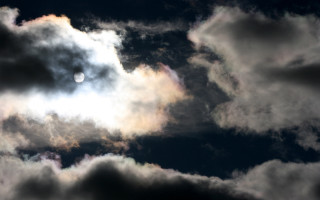 Bright sun clouds white circle 2 - a bright sun free wallpaper
