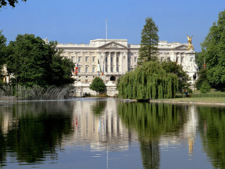 Large building fountain trees water 4 - christopher wren free wallpaper