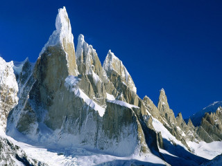 Snowy mountain blue sky clouds 6 - a mountain free wallpaper