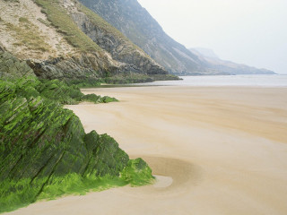 Sandy beach mountain water rocky 2 - andy goldsworthy free wallpaper