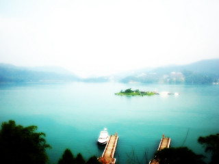 Boat docked island ocean blue - free ship wallpaper