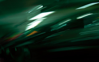 Blurry car night stop sign - tonalism free wallpaper