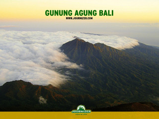Mountain clouds yellow border gunung - ding guanpeng free wallpaper