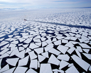 Ice plain flying distance water - ice free wallpaper