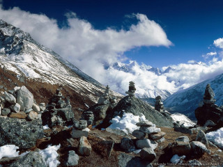 Mountain rocks snow sky clouds 3 - cloud and snow free wallpaper