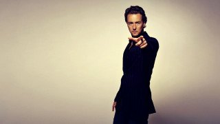 Man suit pointing camera finger - his face free wallpaper