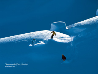 Skiing couple snow slope night - one person free wallpaper