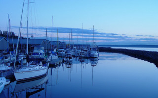 Harbor boats blue sky clouds 2 - under a blue sky free wallpaper