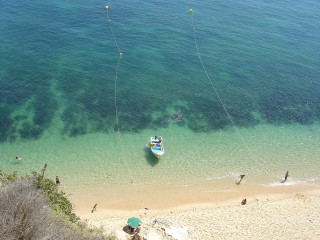 Boat tied rope beach people 2 - zenith view free wallpaper