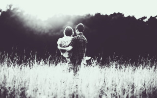 Couple people field tall grass 3 - a couple of people free wallpaper for desktop