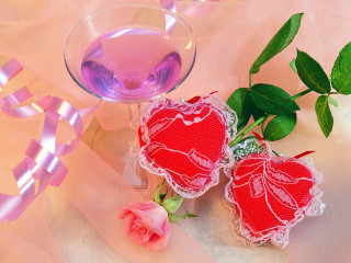 Wine roses tablecloth pink rose - romantic free wallpaper