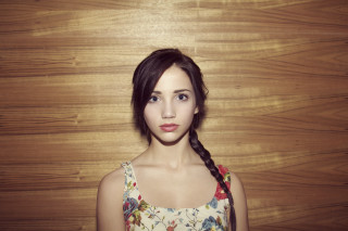 Woman braid wooden wall background - a wooden background free wallpaper