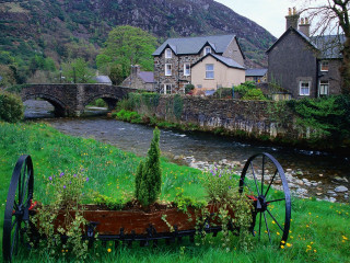 River lush countryside stone bridge 3 - a lush green countryside next free wallpaper