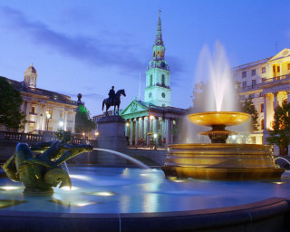Fountain horse statue clocktower night - christopher wren free wallpaper