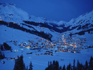 Snowy mountain town night lights 2 - heidelberg school free wallpaper
