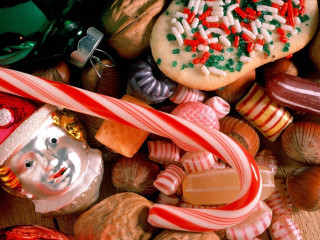 Candy canes pile holiday sweets - clara peeters free wallpaper
