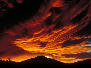 Sunset mountain clouds sky background 2 - a sunset free wallpaper