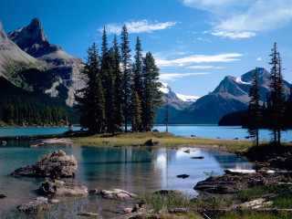 Lake mountains trees blue sky 35 - a lake free wallpaper