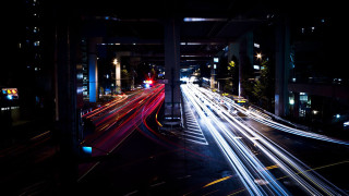 City street traffic night long - long exposure free wallpaper