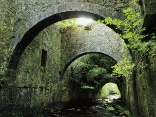 Stone tunnel stream light shining 2 - andy goldsworthy free wallpaper