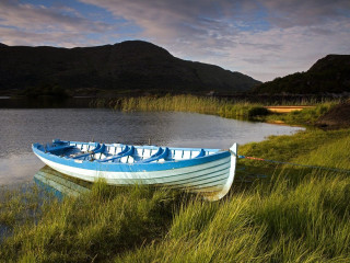Boat shore lake mountains background 2 - anne rigney free wallpaper