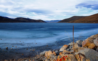 Lake rocks water mountains cloudy - bob thompson free wallpaper