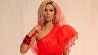 Woman red dress veil red - a veil free wallpaper