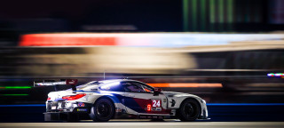 Car night race track blurry - a race track free wallpaper