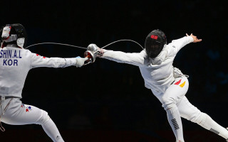 Fencing men fight hands air - one man free wallpaper