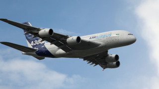 Large commercial airplane flying sky 6 - andries stock free wallpaper
