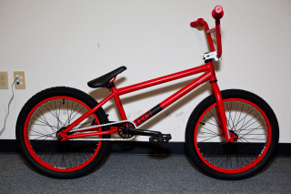 Red bike room wall light - alex petruk ape free wallpaper