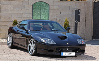 Black sports car green door - the side of it free wallpaper