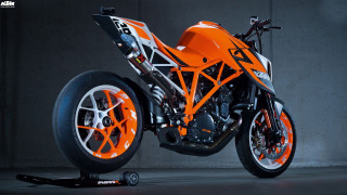 Motorcycle orange white black white - hard surface free wallpaper